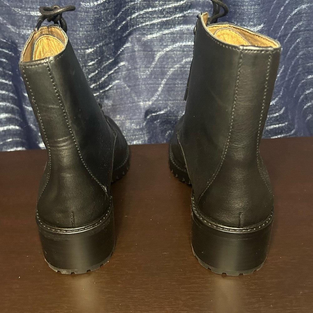 Madewell NWOB Chester lace-up boot - Picture 5 of 5
